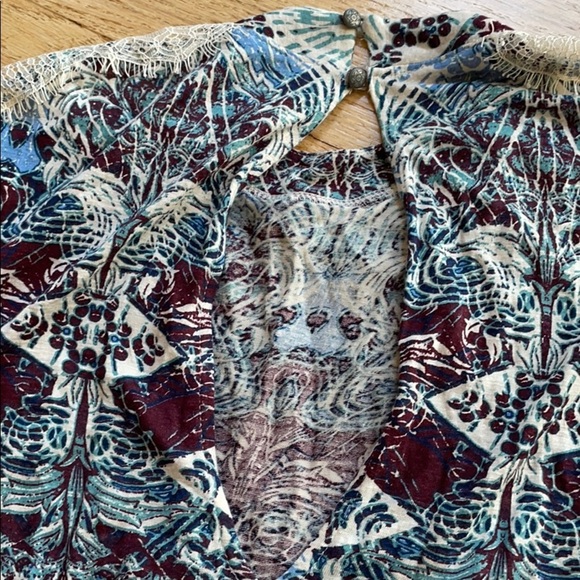 Free People top Nouveau New World - Picture 7 of 8